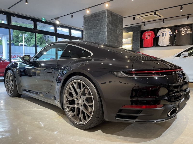 ポルシェ 911(Type992) Carrera PDK 1オーナー スポーツクロノ