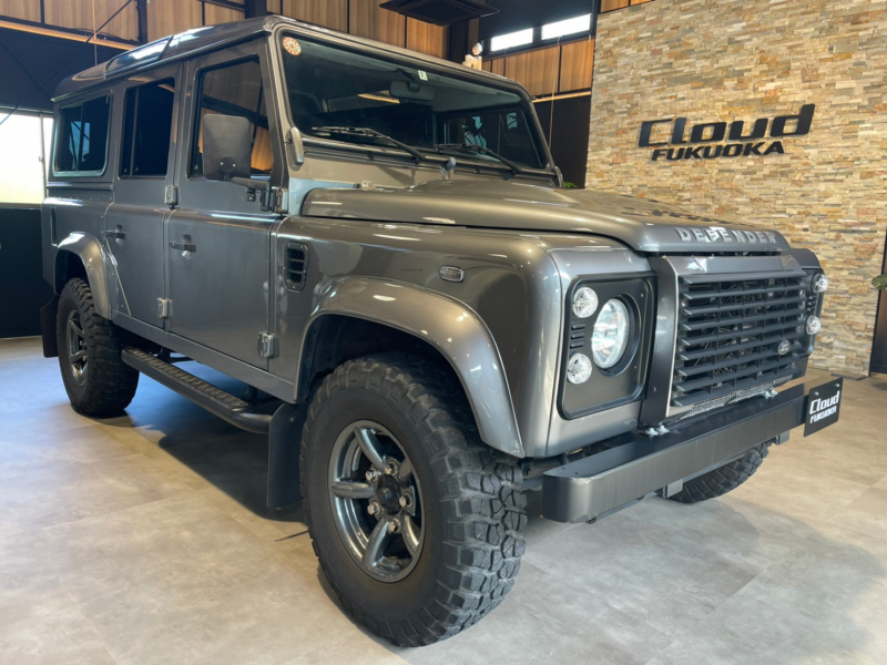 ランドローバー ディフェンダー 110 XS 2.4DT PUMA 新車並行 4速