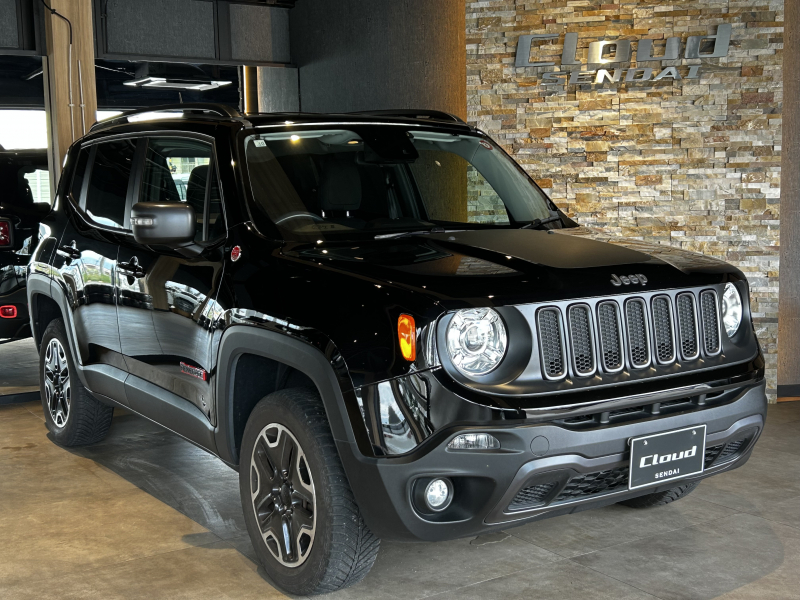 ジープ レネゲード トレイルホーク 4WD ディーラー整備記録簿毎年 中古